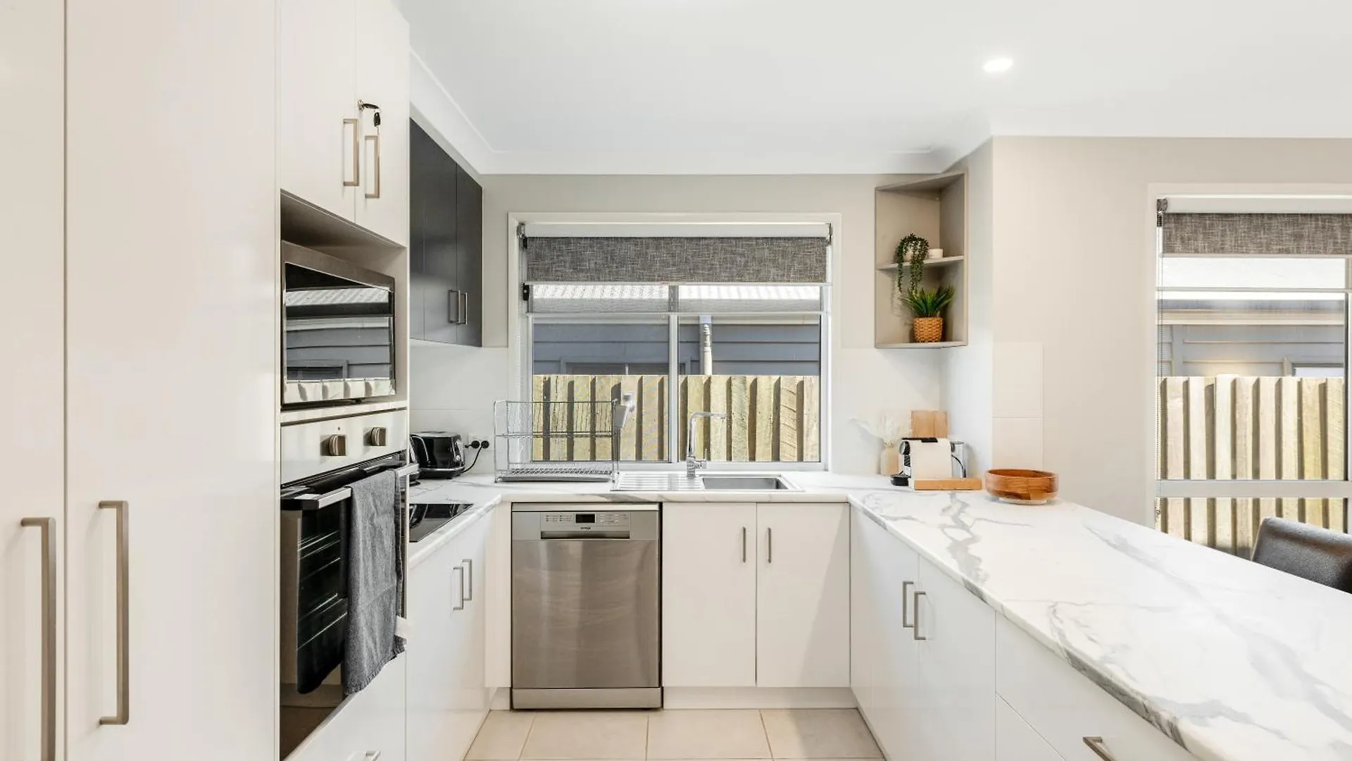 Modern & Convenient Living! Apartment Toowoomba Australia