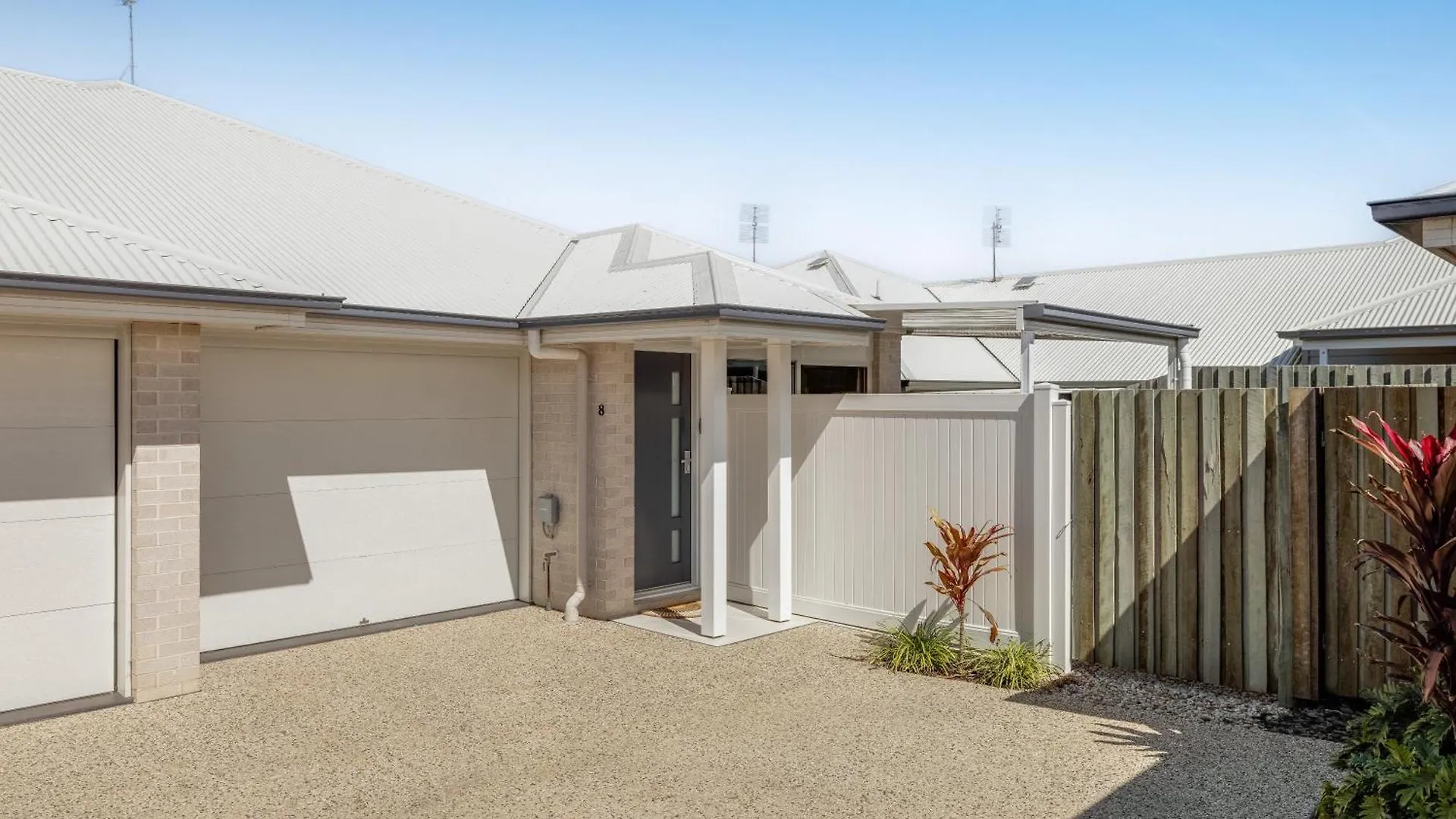 Modern & Convenient Living! Apartment Toowoomba